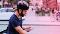 Bicicleta eléctrica HITWAY plegable, ligera y versátil, ideal para la ciudad