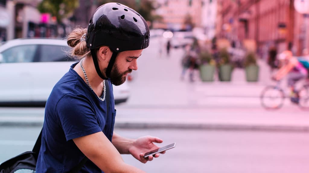 Bicicleta eléctrica HITWAY plegable, ligera y versátil, ideal para la ciudad