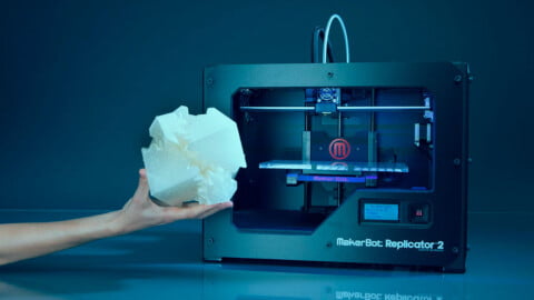 Comparativa visual entre impresora 3D de filamento y de resina