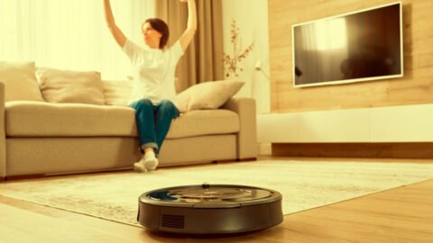 iRobot Roomba 692 en acción, innovación en limpieza del hogar